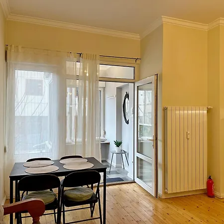 Romantic 1bdr Near Eagle Bridge - Fast Wi-fi סופיה