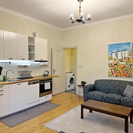 Romantic 1bdr Near Eagle Bridge - Fast Wi-fi סופיה