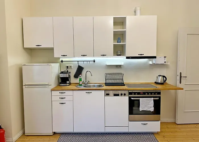 Apartamento Romantic 1bdr Near Eagle Bridge - Fast Wi-fi Sofía