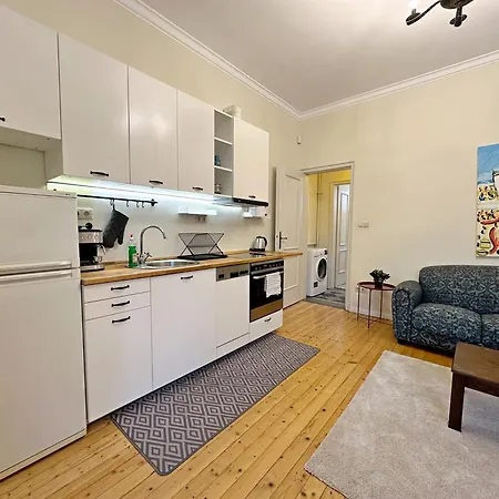 Romantic 1bdr Near Eagle Bridge - Fast Wi-fi * ソフィア
